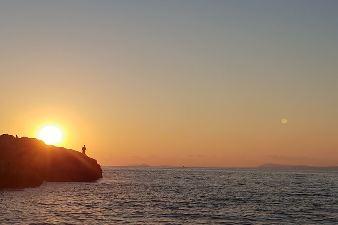 2-Hour Sorrento Coast Sunset Cruise with Dinner Experience - Key things to know before you go