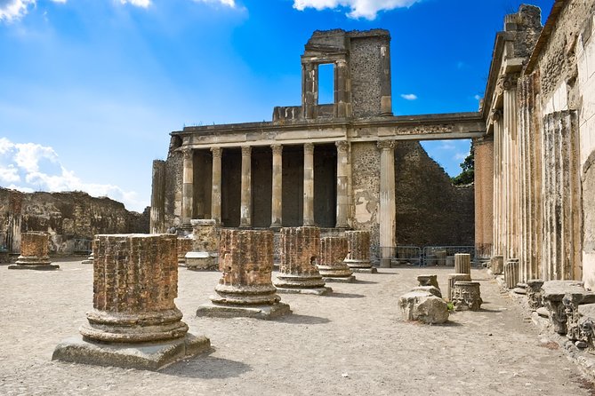 4-Hour Excursion to Pompeii from Sorrento - The Guided 2-Hour Walk: Main Monuments Plus Real Homes
