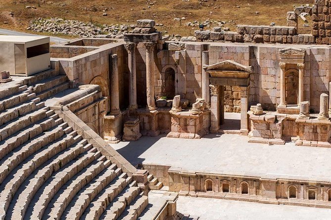 All Inclusive Pompeii, Vesuvius, wine tasting & light lunch - Pompeii, with skip-the-line entry and a guide who makes it click