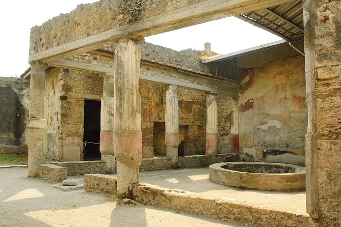 All Inclusive Pompeii, Vesuvius, wine tasting & light lunch - The Vesuvius crater hike: where the views do the talking