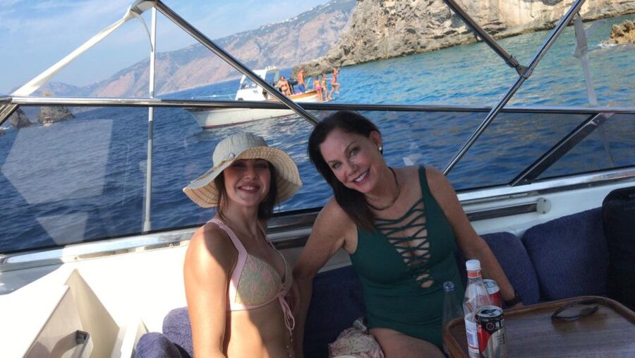 Amalfi Coast Premium Boat Tour from Sorrento - Sorrento morning: where to meet and how to avoid timing stress