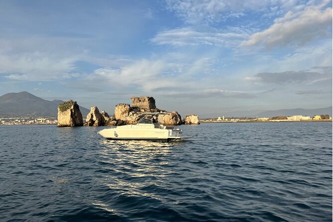 Amalfi Coast Sharing boat tour from Sorrento - Amalfi for one hour: cathedral time and delizia a limone