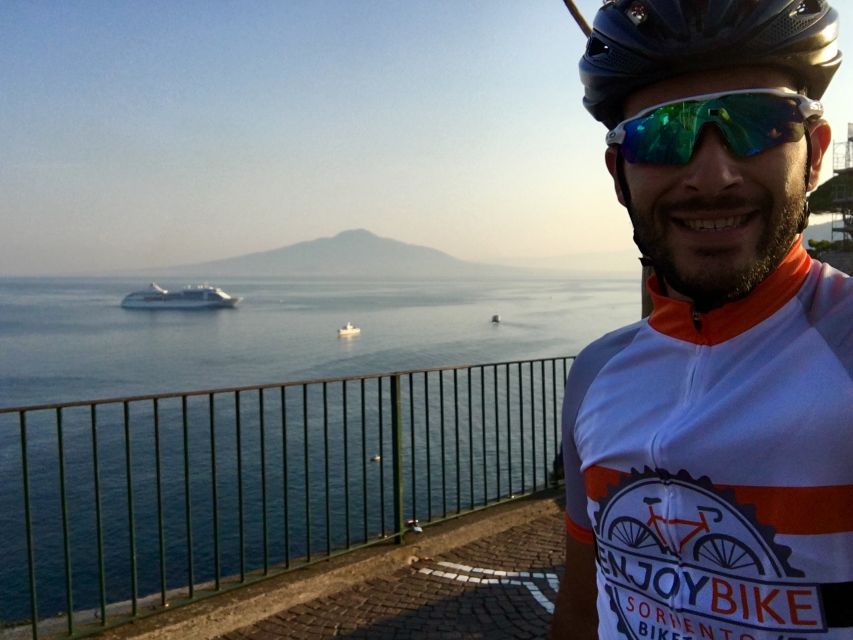 Amalfi Coast Sightseeing Bike Tour - The Colli di San Pietro climb and the downhill surge on Highway 163