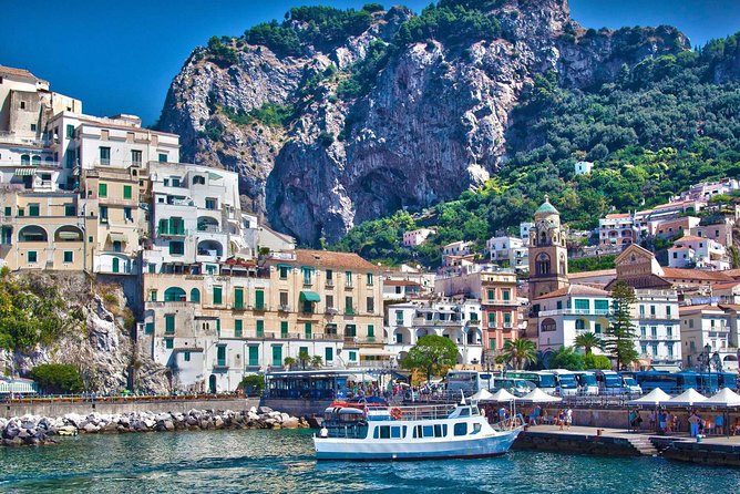 Amalfi, Positano & Ravello small group tour from Sorrento with lunch - Positano: 60 Minutes For Beach Views and Quick Wandering