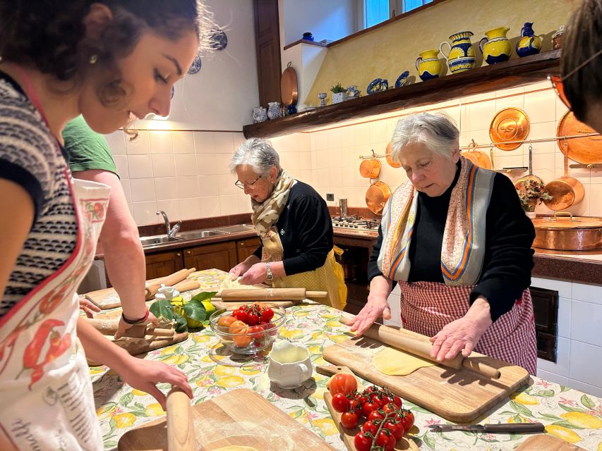 Authentic farm cooking class overlooking Sorrento - Making two types of fresh pasta like you mean it