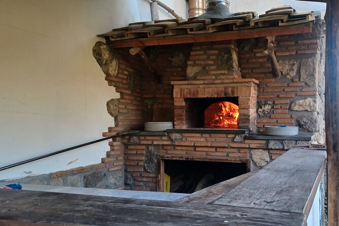 Authentic Farm Tour with Pizza, Cheese, Wine & Limoncello Tasting - Pizza school: making your own dough and building a personal pie