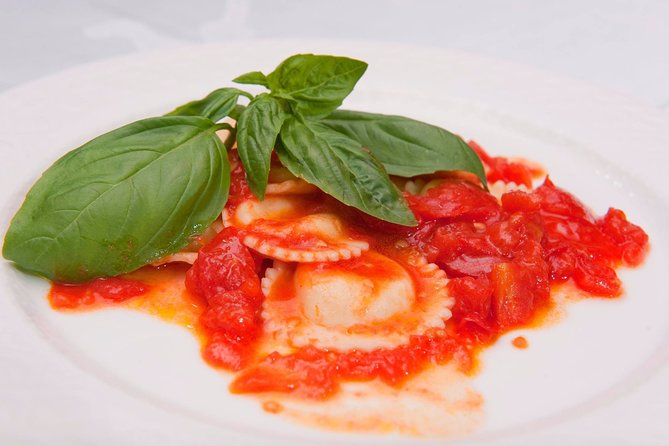 Best Sorrento cooking school - Meet Chef Carmen and the small-class setup