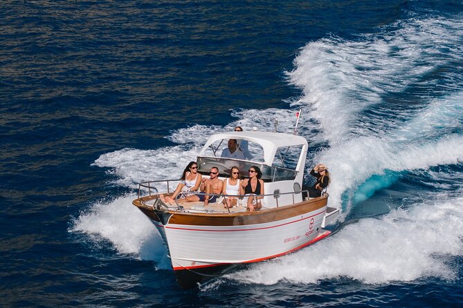 Capri and Positano Classic Private - 25ft Classic Boat - Via Camerelle shopping and luxury boutique time in Capri
