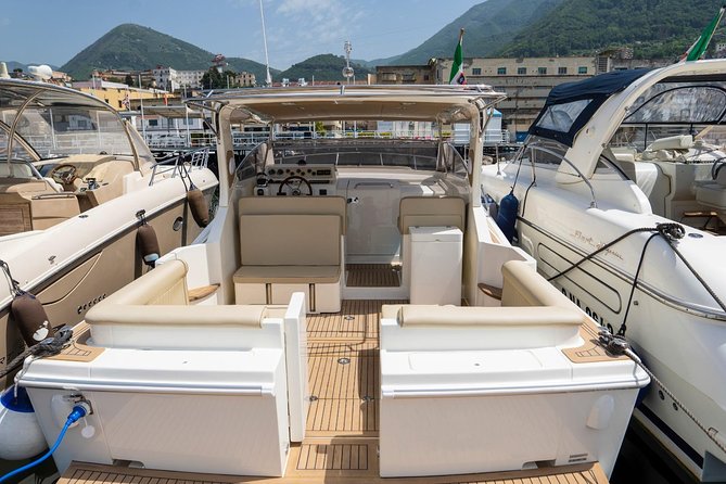 Capri Boat Tour from Sorrento - Speedboat 37ft - Stop 1 at Bagni Regina Giovanna: Quick Photo at Sorrento’s Edge