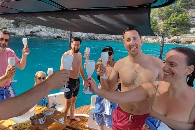 Capri Boat Tour Shared with Local Captain - The Blue Grotto: Low Entrance, Big Atmosphere