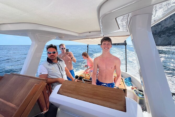 Capri Boat Tour Shared with Local Captain - Cala del Rio and the Heart Cave (Grotta Iannarella)