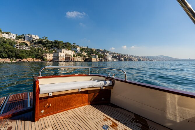 Capri Island Private Luxury Boat – Exclusive Scenic Day Tour - Who This Capri Private Boat Day Fits Best