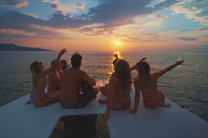 Capri Private luxury Boat Tour - The boat setup you’ll feel right away