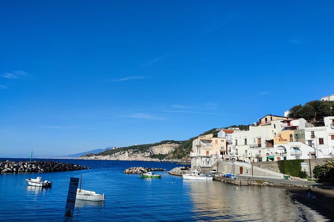 Car Tour admiring Capri and visiting Positano - Why this private car route works better than a bus