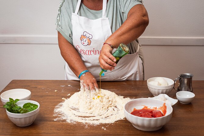 Cesarine: Small group Pizza & Tiramisu Class in Sorrento - A Cesarine welcome in a Sorrento kitchen