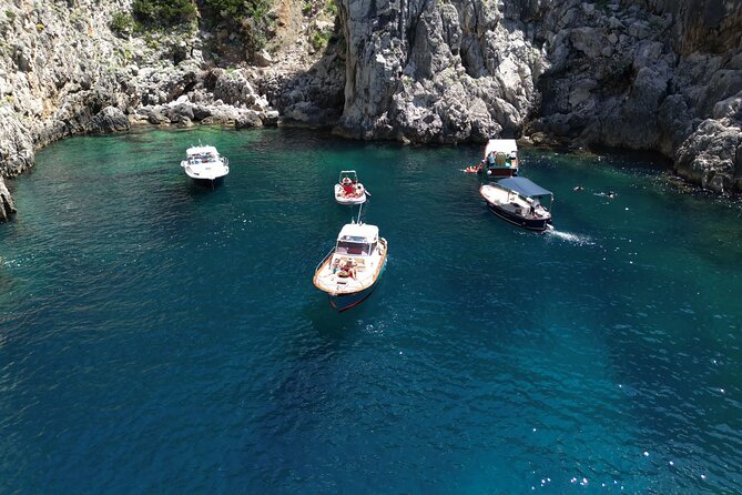 Day on a private boat on the Amalfi Coast - The included food-and-float setup, and what you still pay for