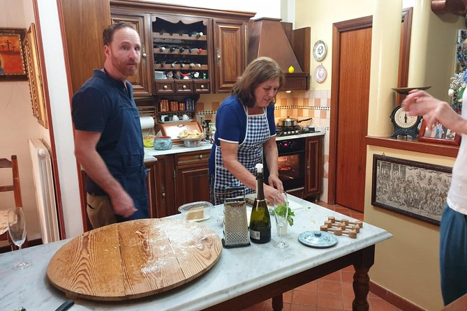 dinner and cooking demonstration - Why a Sorrento family kitchen beats a staged cooking show