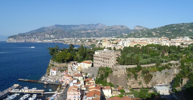 Discover Sorrento: 2-Hour Private Walking Tour - Piazza Tasso Start: The Best Place to Begin Sorrento