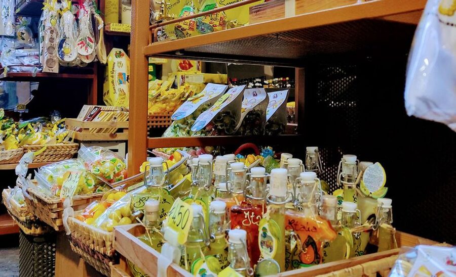 Discover Sorrento: food and walking tour - Walking through Sorrento’s narrow lanes with a live English guide
