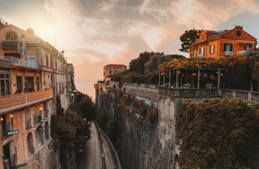 Discover Sorrento: food and walking tour - Where the tour starts: Piazza Torquato Tasso (near the flags)