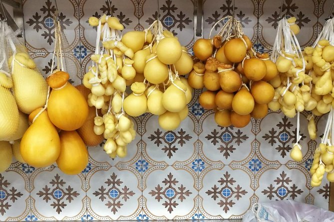DISCOVER SORRENTO, food &Walking tour . Lemons-cheese&olive oil - Why Sorrento’s lemon and olive oil story starts on narrow lanes
