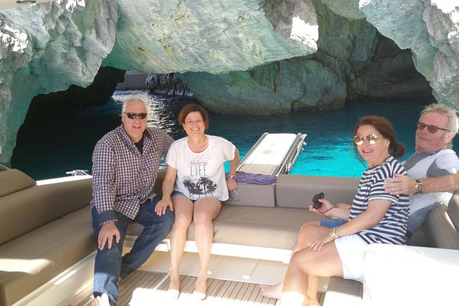 Excursion Boat - Capri Experience - Who this Capri boat day suits best