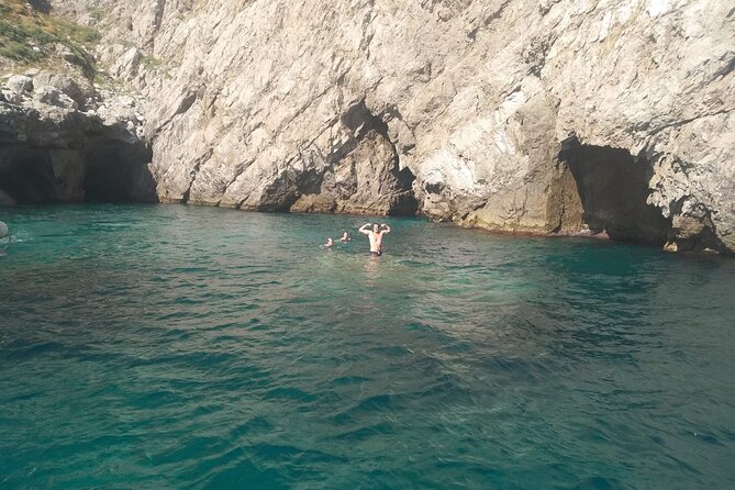 Fabulous Private Capri boat tour from Sorrento - Drinks on board: the best part of staying comfortable at sea