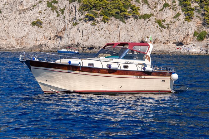 From Sorrento: Amalfi Coast Boat Tour up to 8 people - Positano, two hours: beach time, back streets, and classic photos
