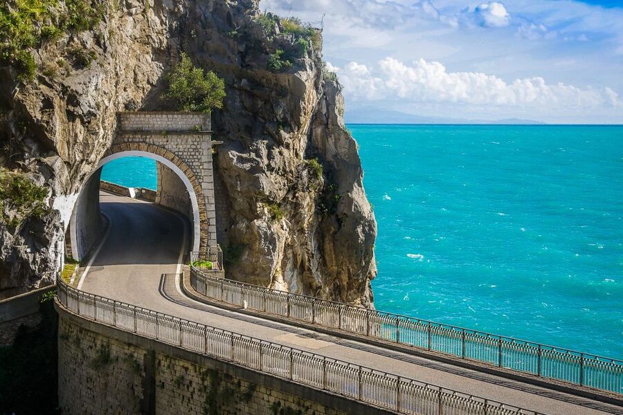 From Sorrento: Amalfi Coast Shared Driving Tour - Stop 1 Positano: how to spend your 1 hour wisely