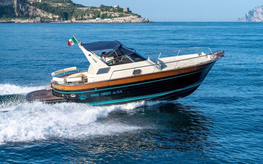 From Sorrento: Capri and Positano Private Day Cruise - The skipper’s flexibility: where the best days are made
