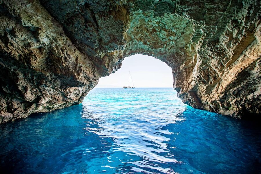 From Sorrento: Capri Boat Tour with Snorkeling & Drinks - White and Green Grottoes: The Stops That Make This Tour Feel Worth It