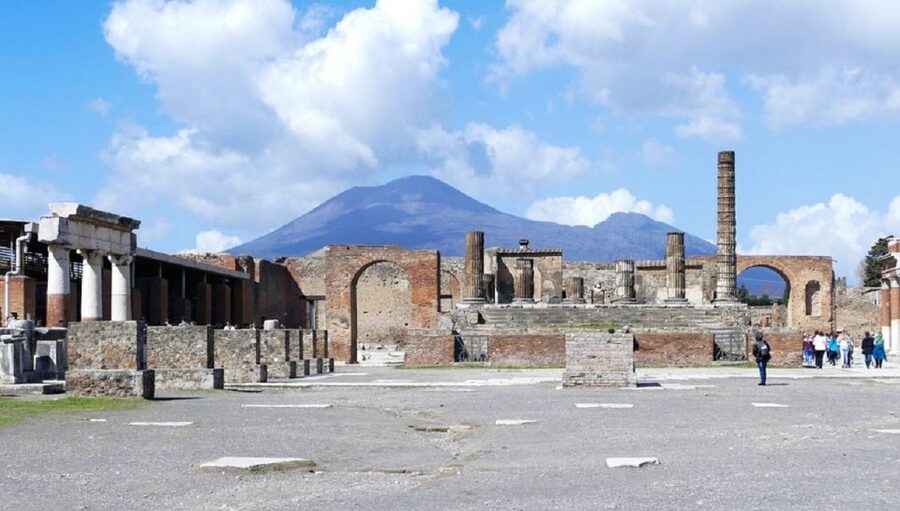 From Sorrento: Day Tour to Pompeii Ruins and Mount Vesuvius - Getting picked up in Sorrento (and why it matters)