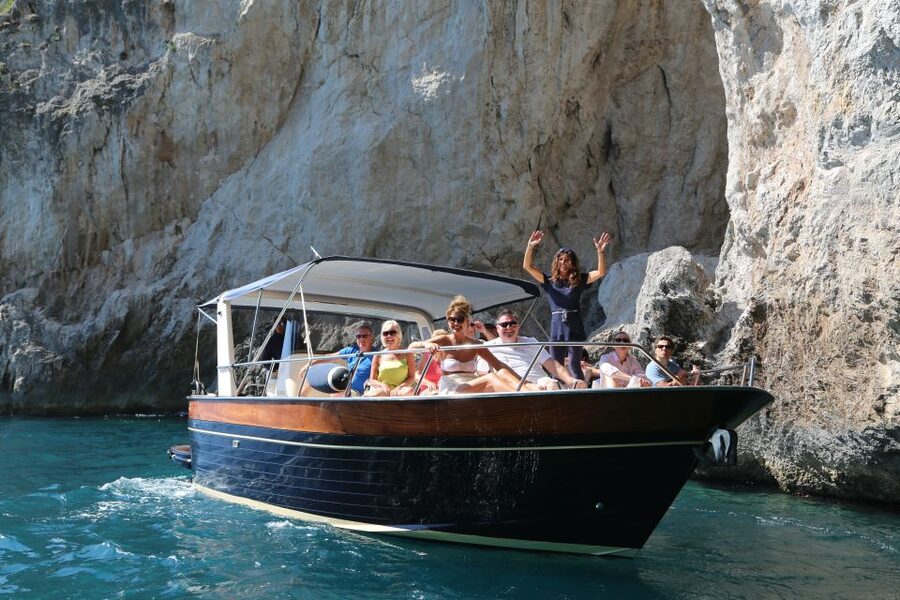 From Sorrento: Full-Day Boat Cruise to Capri - The morning run: meeting at Parcheggio Achille Lauro