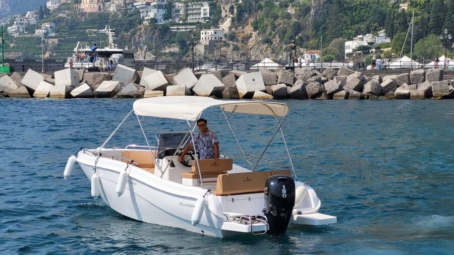 From Sorrento: Full Day Capri Private Boat Trip with Drinks - Capri on foot for shopping, and how to use the time well