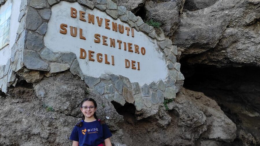 From Sorrento: Path of the Gods Hike with Tasting Stop - Meeting at Piazza Torquato Tasso, Then the 75-Minute Van Ride