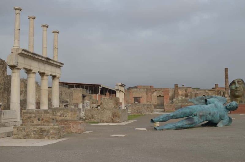 From Sorrento: Pompeii and Mount Vesuvius Trip with Lunch - Pompeii’s 2-hour guided walk with an official English guide
