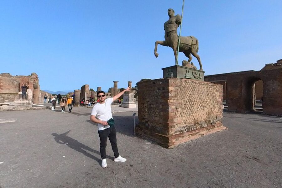From Sorrento: Pompeii and Vesuvius Guided Tour with Lunch - Mount Vesuvius: the climb, the crater, and those Gulf of Naples views