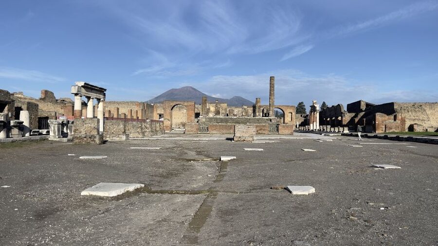 From Sorrento: Pompeii and Vesuvius Skip-the-Line Tour - What to bring and how to make your day smoother