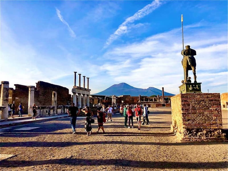 From Sorrento: Pompeii Guided Tour with Skip the Line - How your guide helps you picture life before 79 AD