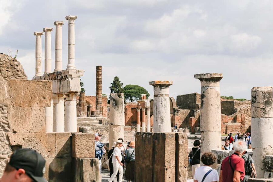 From Sorrento: Pompeii Half-Day Skip-the-Line Tour - Fossils of everyday life: what the ruins teach you about Roman living
