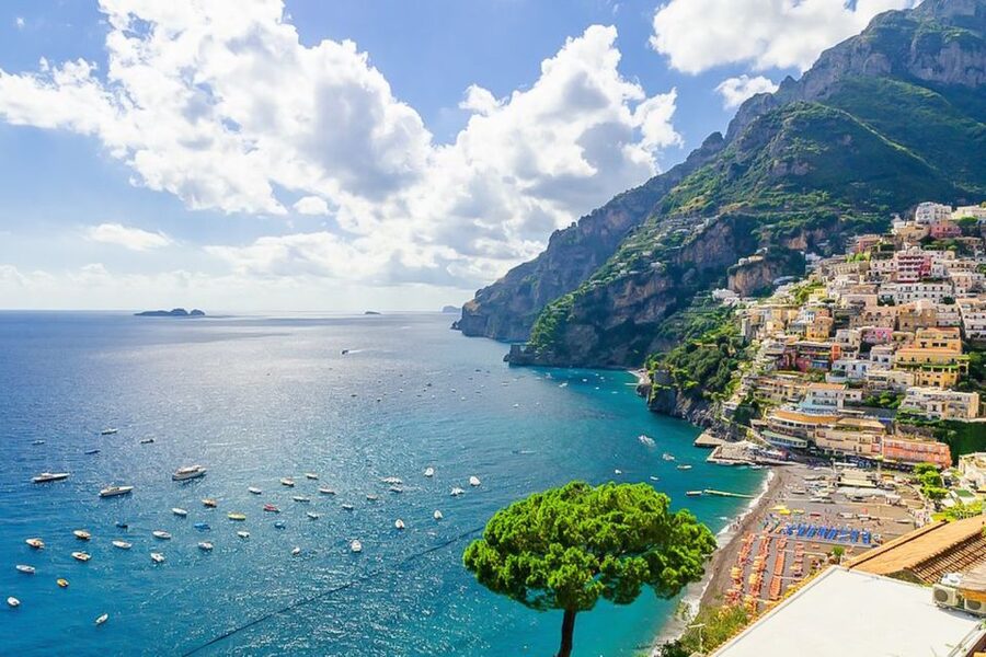 From Sorrento to Capri and Positano: Private Boat Tour - Cruising the Bay of Naples: the views set the tone