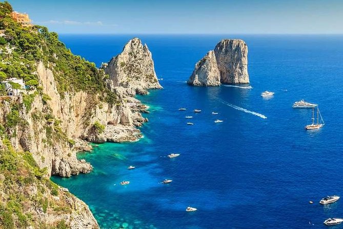 Full capri - Stop 1: White Grotta, Fast Photos in a Bright Setting
