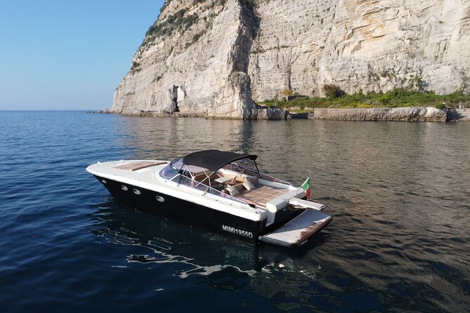 Full Day Private Boat Tour of Capri - Queen Giovanna: Famous Baths Seen From the Boat