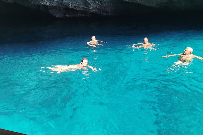 Full-Day Shared Boat Tour to Amalfi and Positano from Sorrento - On-Board Food, Drinks, and the “Simple Lunch” Reality