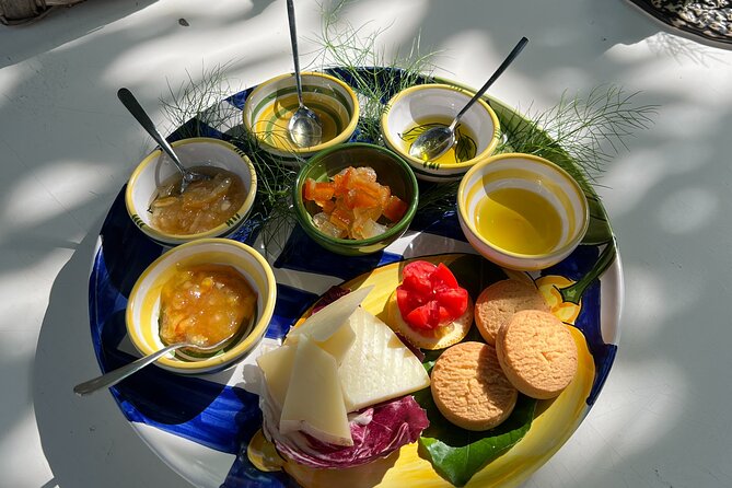 Guided tour of a historic lemon grove in Sorrento - Tasting local products: what you’ll likely try and why it matters