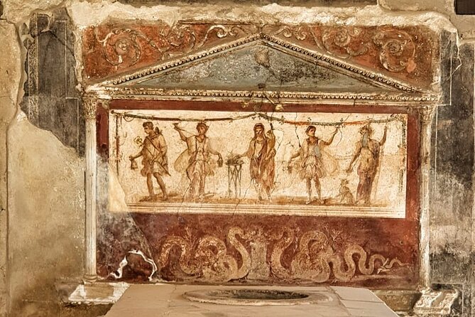 Guided Tour of Herculaneum with Lunch and Ticket Included - The ticket-and-guide rhythm inside Herculaneum