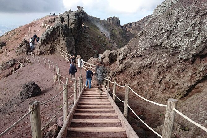 Guided Tour to Pompeii Ruins and Vesuvius from Sorrento - Group Size and the Guide Factor: Why Small Feels Big
