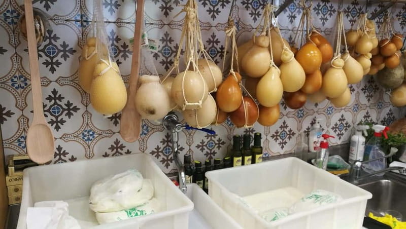 Guided Walking Tour of Sorrento with Limoncello Tasting - The guide experience: why a good host matters here