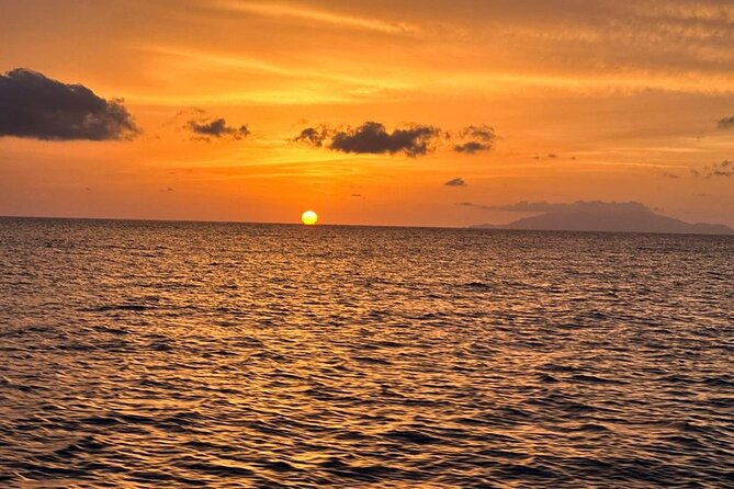Half Day Guided Sunset Tour on the Sorrento Coast - Onboard Happy Hour: Snacks, Prosecco, and the Pace of Sunset