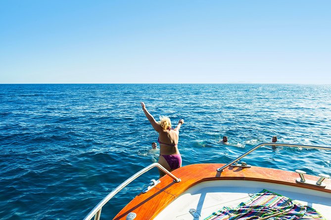 Ischia and Procida Boat Tour: Small-Group from Sorrento - Procida free time (1 to 2 hours): bays, then a land roaming window